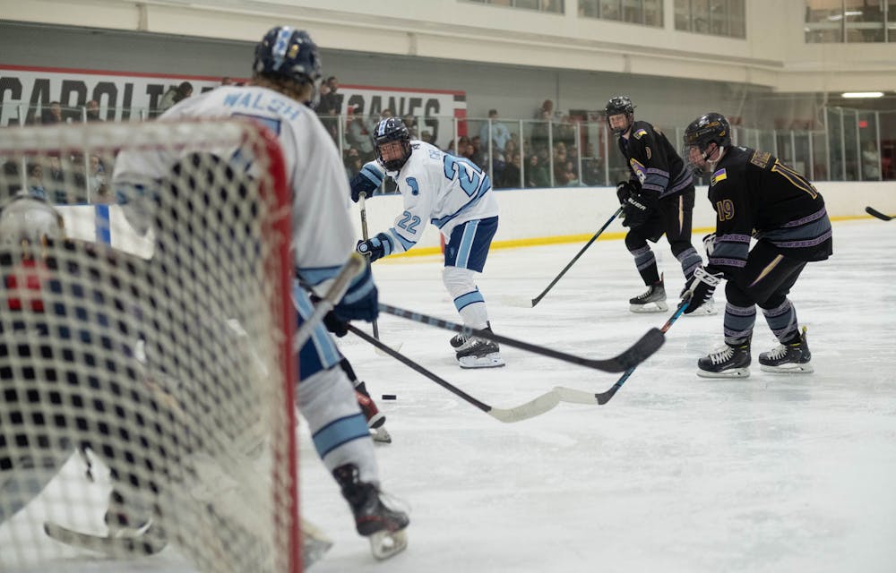 UNC hockey splits back-to-back games to open preseason • UNC Mirror