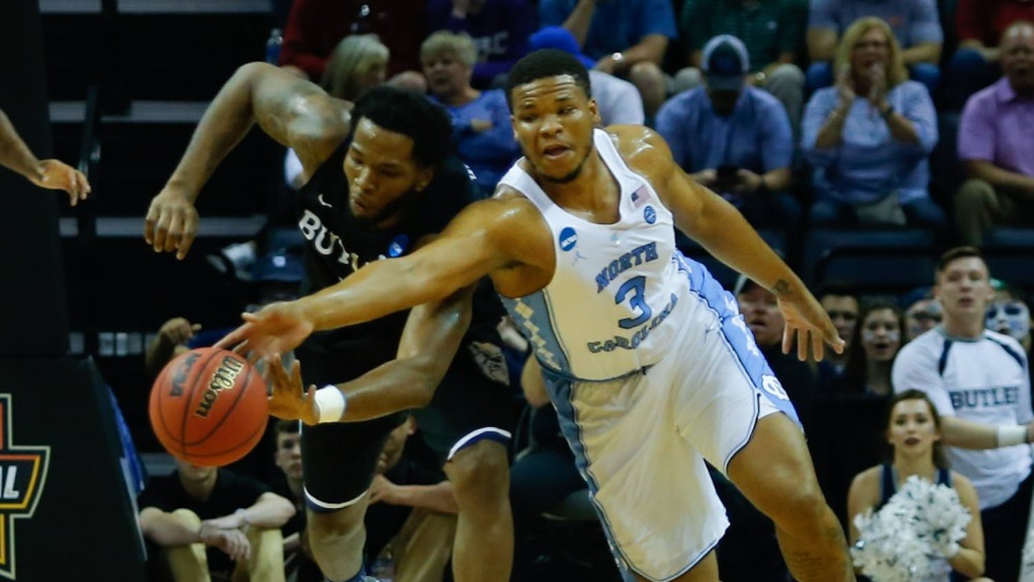 North Carolina forward Kennedy Meeks (3) lunges for a loose ball against Butler in the Sweet 16 matchup in Memphis on Friday.