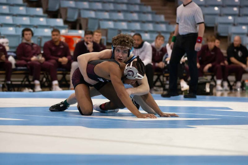 No. 22 UNC wrestling dominates Little Rock, 376, to earn second