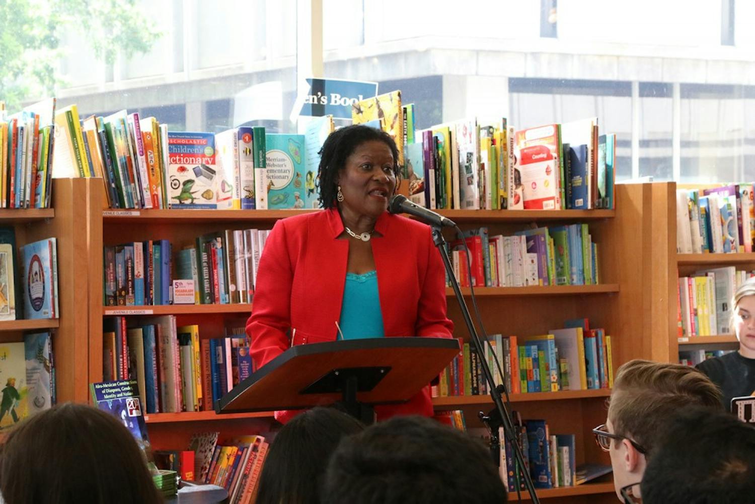 Professor Paulette Ramsay discusses the Afro-Mexican diaspora in the Student Store. 