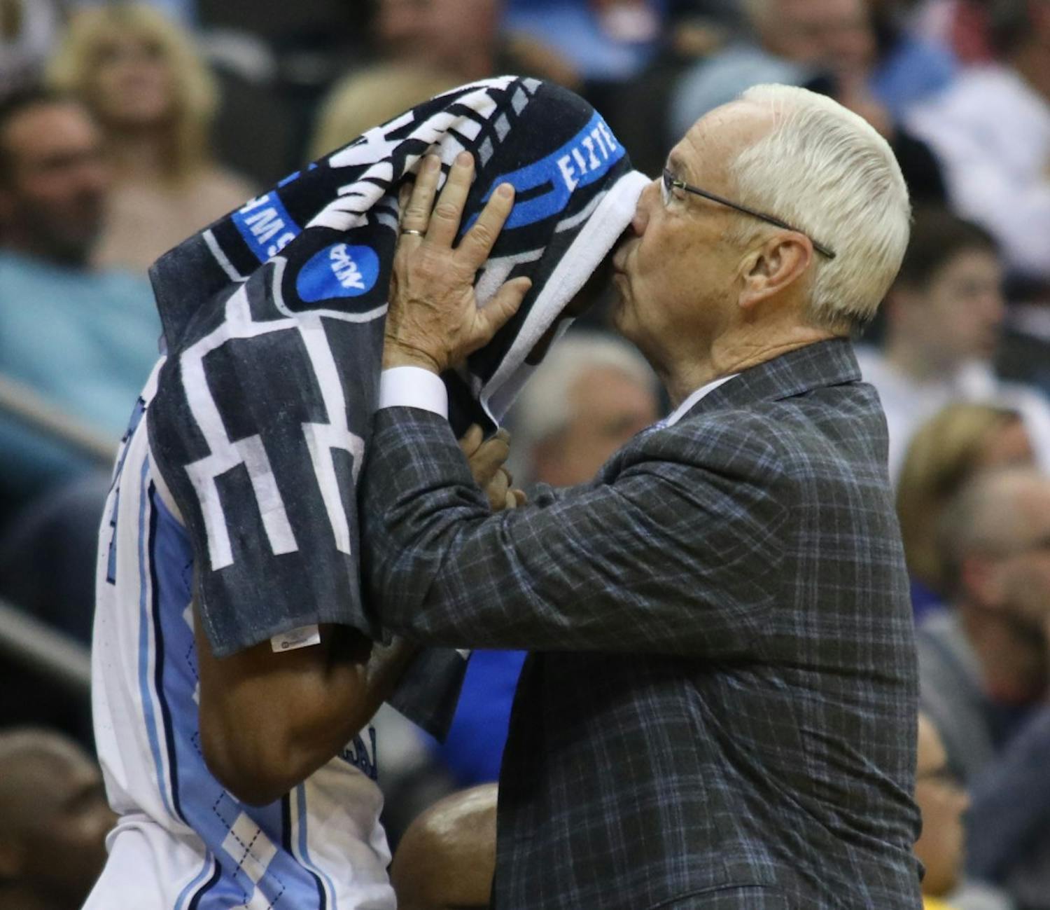 No. 1 seed UNC cannot contain Auburn in second half in 97-80 loss in the Sweet 16