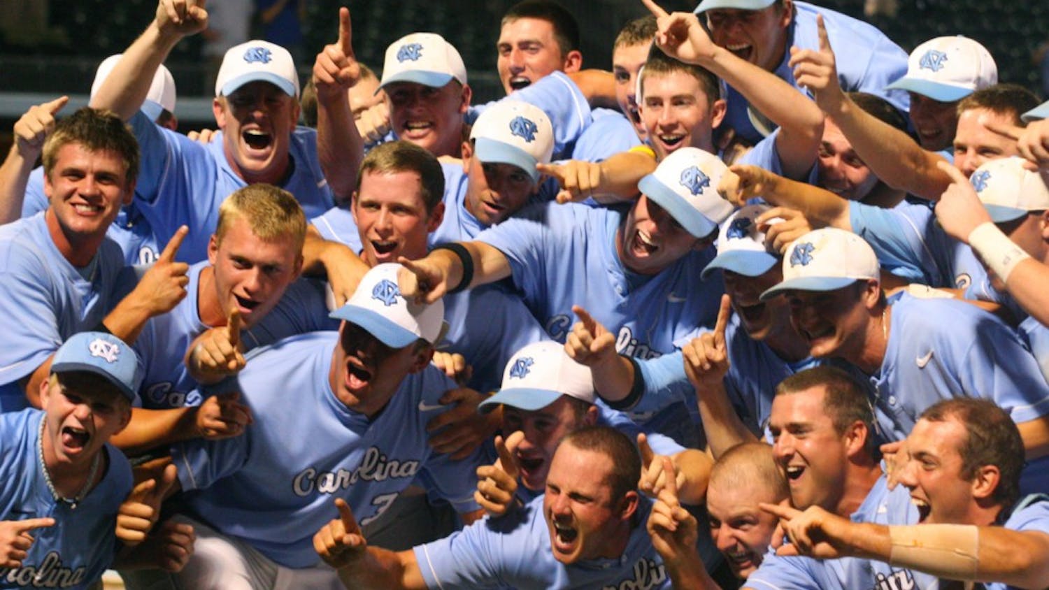 Photo: Tar Heels head to Omaha for fifth College World Series in six years (Lizzie Cox)