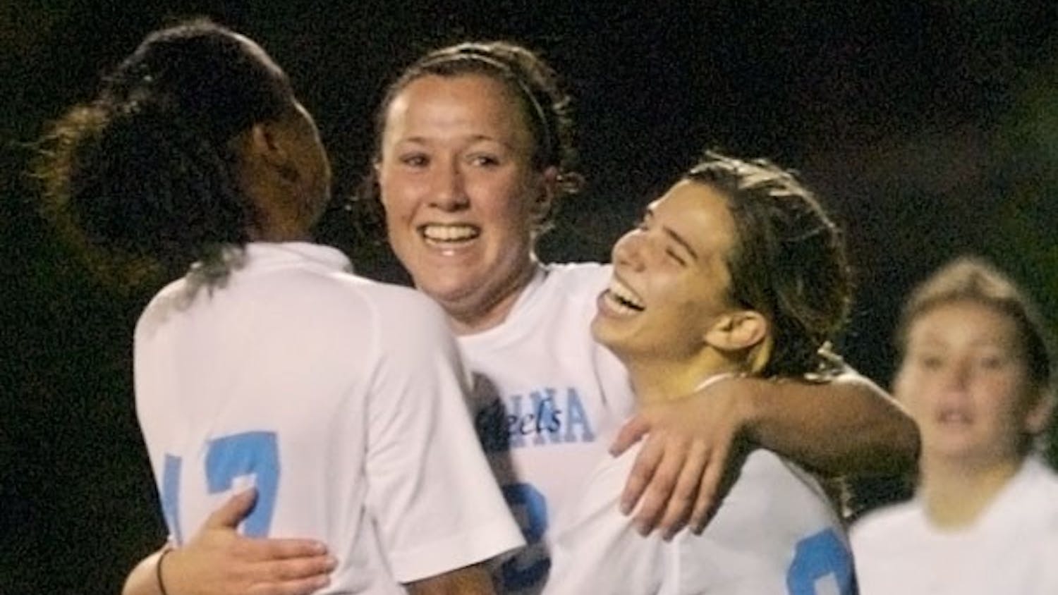 Freshman Lucy Bronze (center) scored two goals and added an assist on the weekend. DTH/Andrew Dye