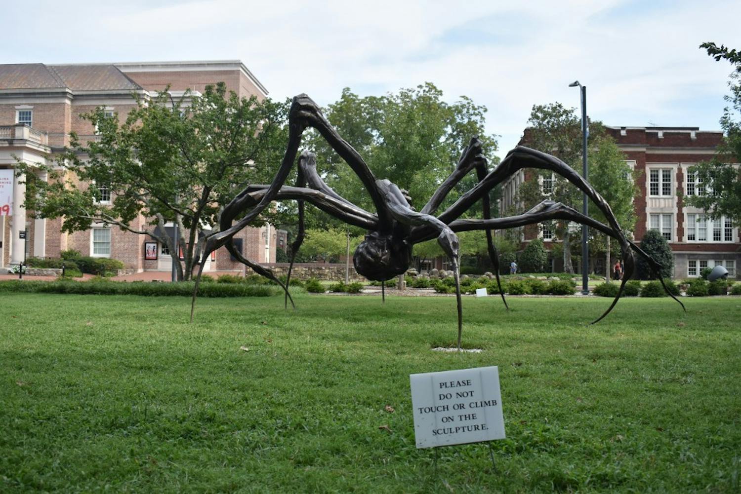 Spider-sculpture