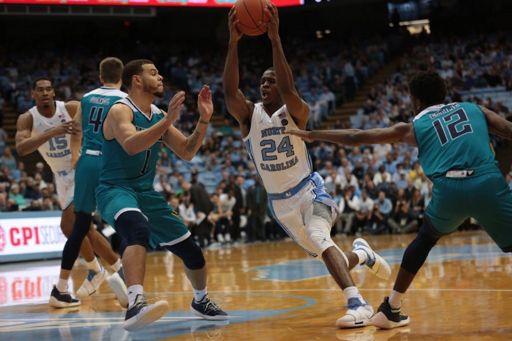 basketball vs uncw kenny williams