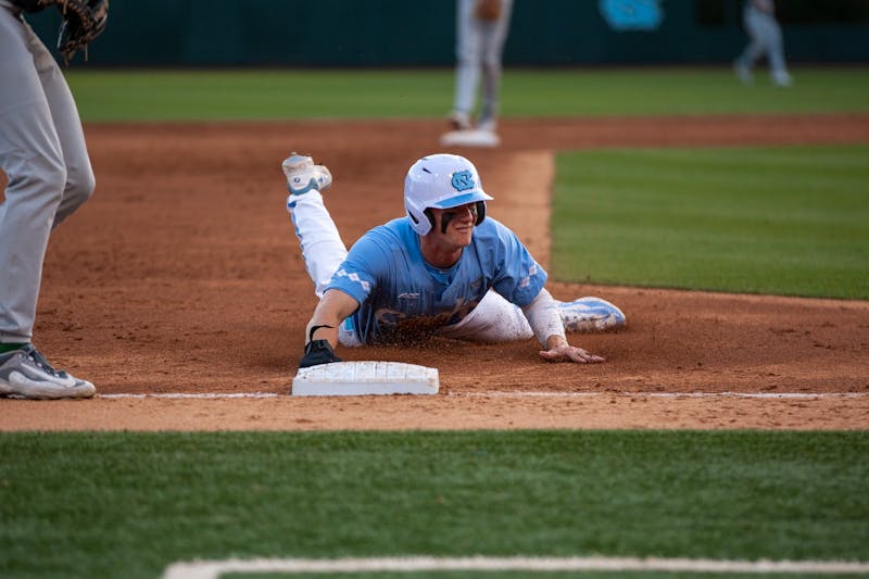 Virginia Walks Over UNC Baseball, Hands Tar Heels Fourth Straight Sunday  Loss 