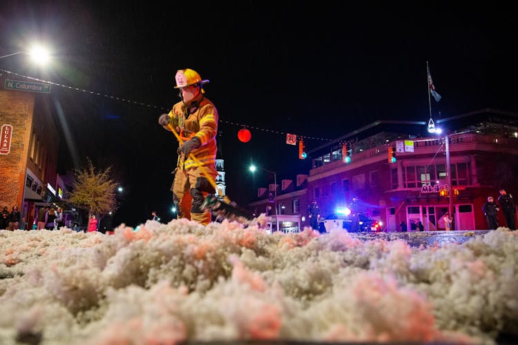 Students rush Franklin Street despite COVID19 risks The Daily Tar Heel