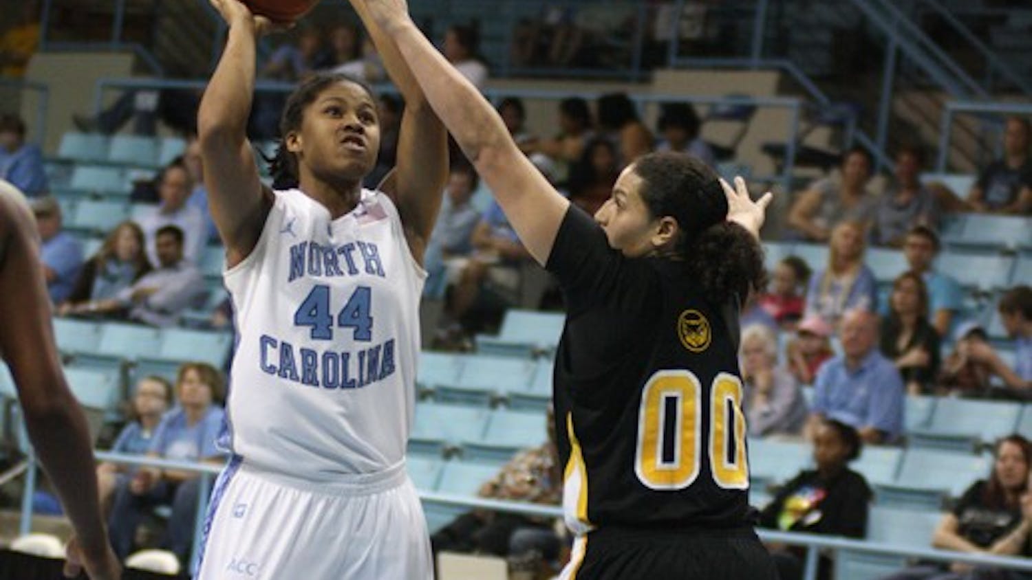 Photo: UNC earns ?rst-round NCAA win against Bulldogs (Allison Russell)