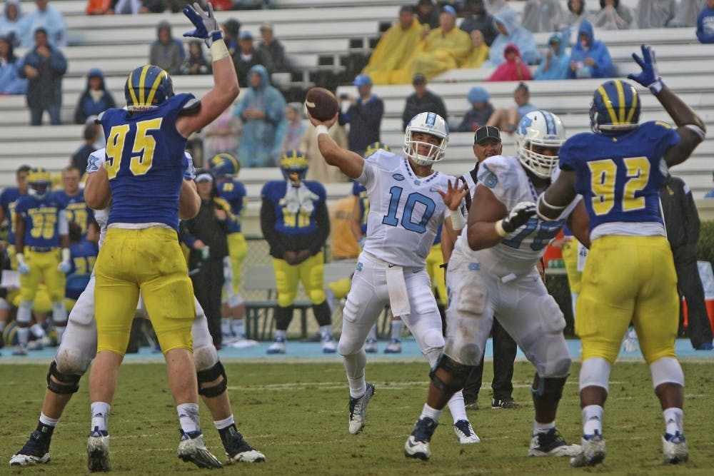 Mitch Trubisky (10) throws a pass during a game&nbsp;against Delaware. Trubisky broke four personal records.&nbsp;