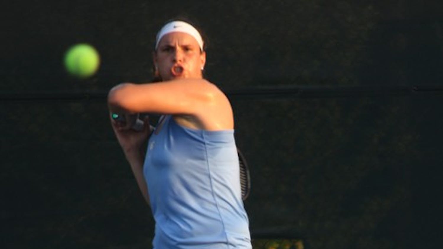 Photo: UNC women’s tennis capture elusive ACC title with thrilling win (Erin Hull)