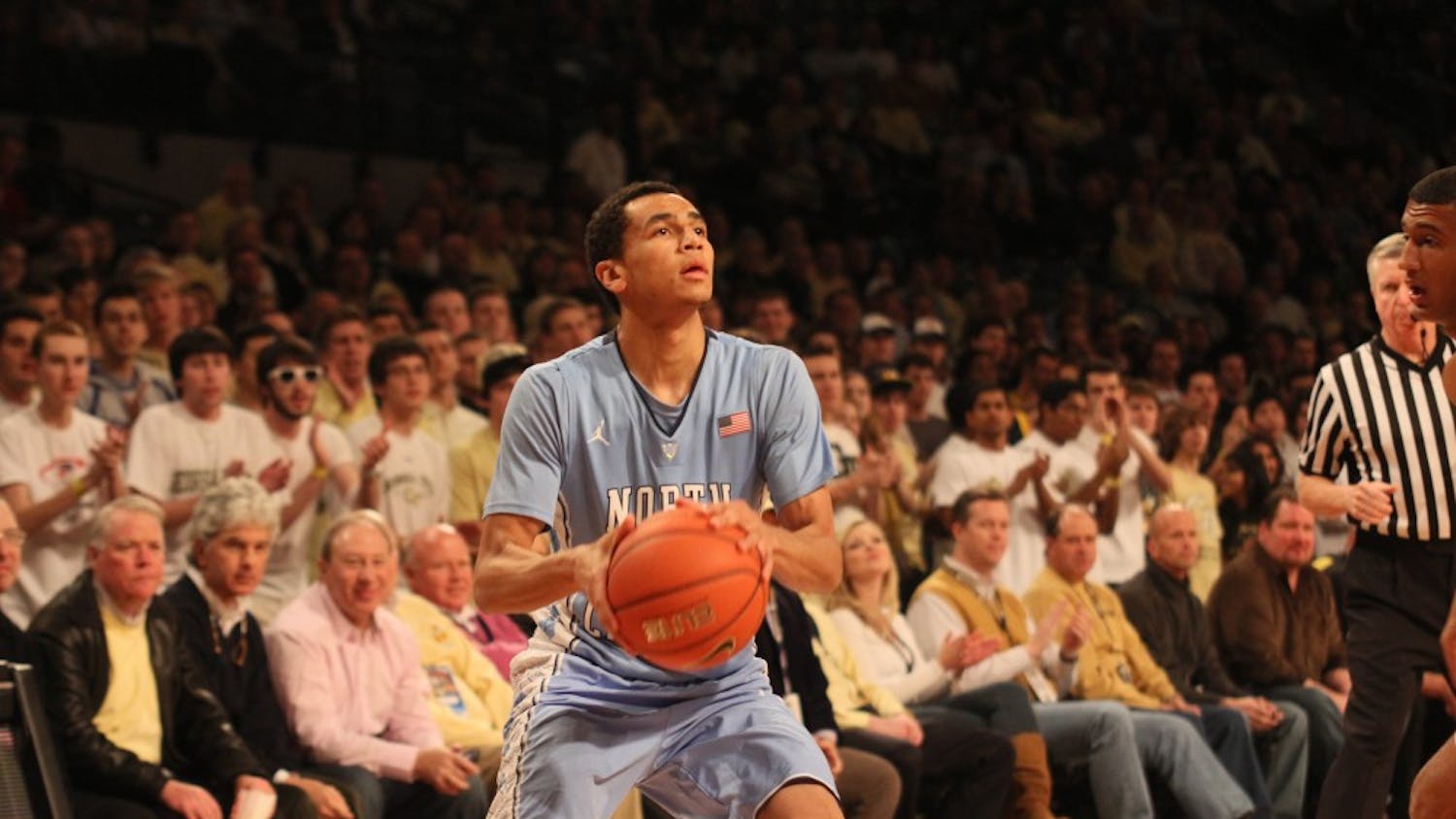 	Marcus Paige sets up before attempting a three pointer. Paige was 0-3 from the 3 point line, but contributed with 5 assists and 4 steals.