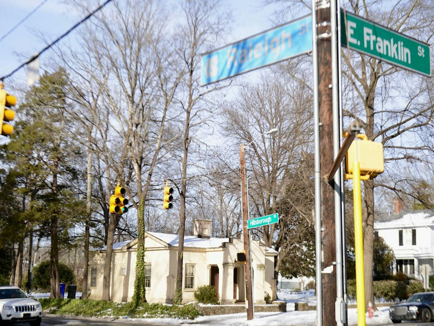 A left turning traffic light was installed at the intersection of Raleigh Street and East Franklin Street.&nbsp;