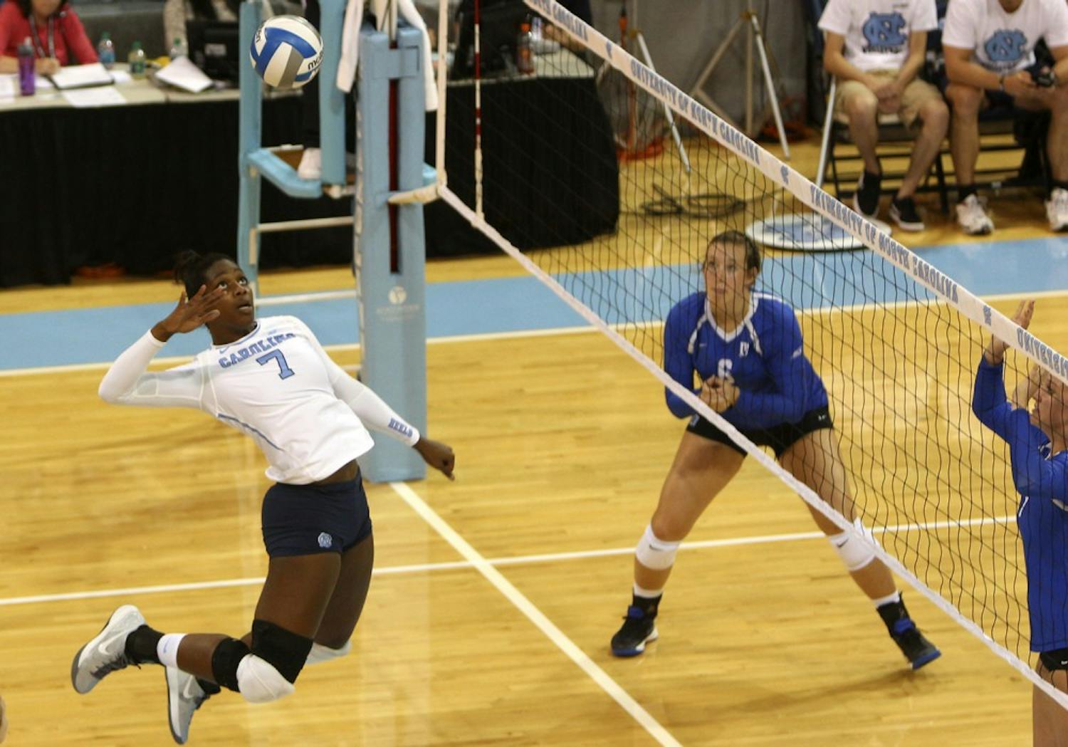 The UNC volleyball team dominated over the Duke Blue Devils winning three sets to zero on Friday evening. 