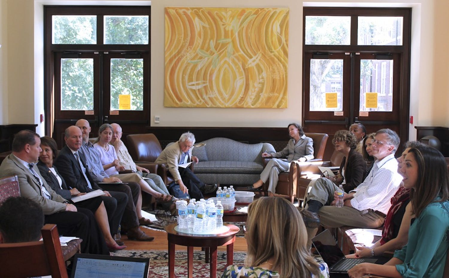 The faculty executive committee met to discuss university affairs at the Campus Y in the Queen Anne's Lounge on Sept.14, 2015.