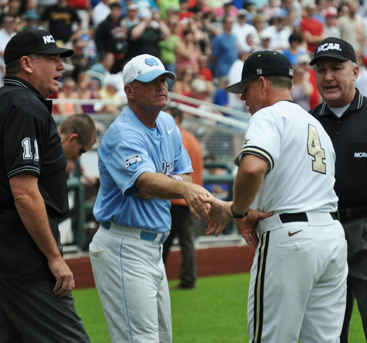 Photo: Tar Heels fall in College World Series (Kelly Parsons)
