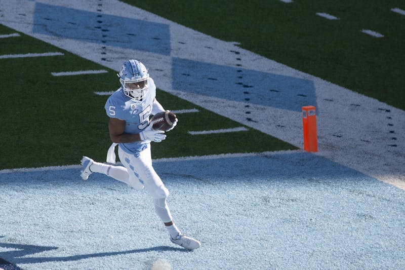 Dazz Newsome climbs to fourth on UNC all-time receptions list in Senior Day win over WCU