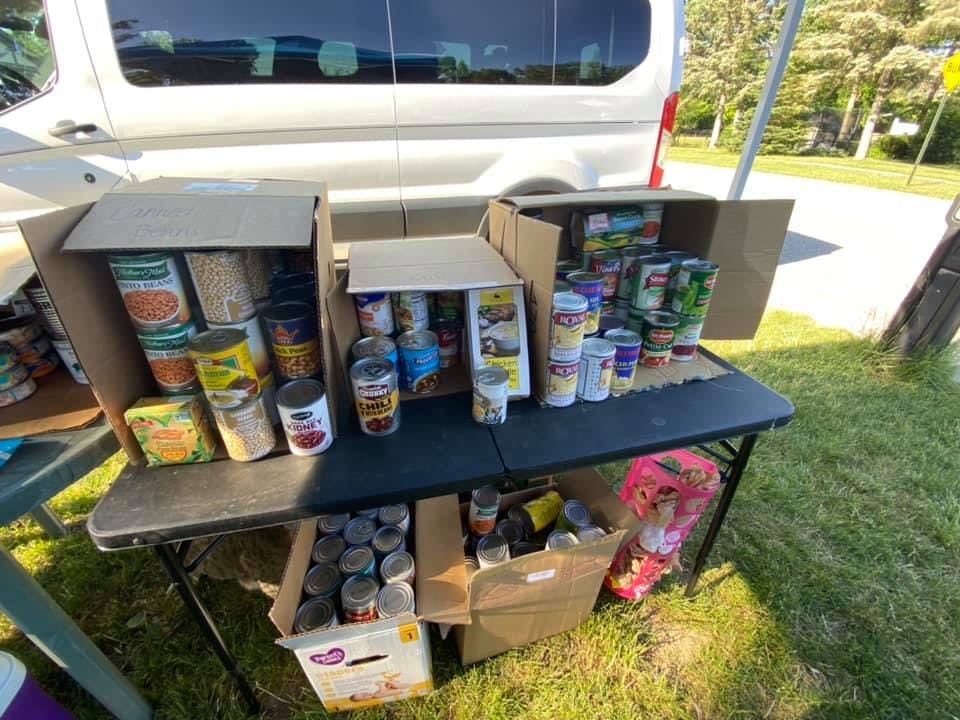 Tosha Estermyer Ypsilanti community food pantry canned goods