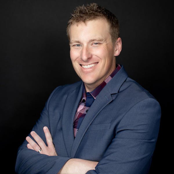 Author, business reporter Nathan Bomey to be inducted into Eastern Echo Hall of Fame