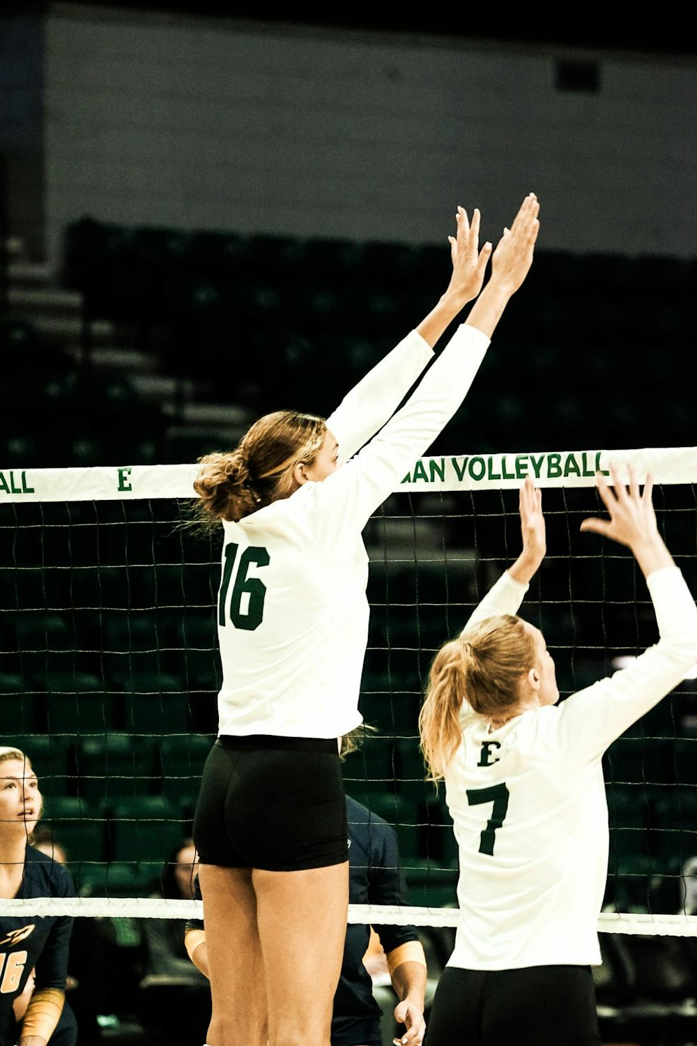 Eastern Michigan University upsets Bowling Green State University 3-2 in Mid-American Conference showdown