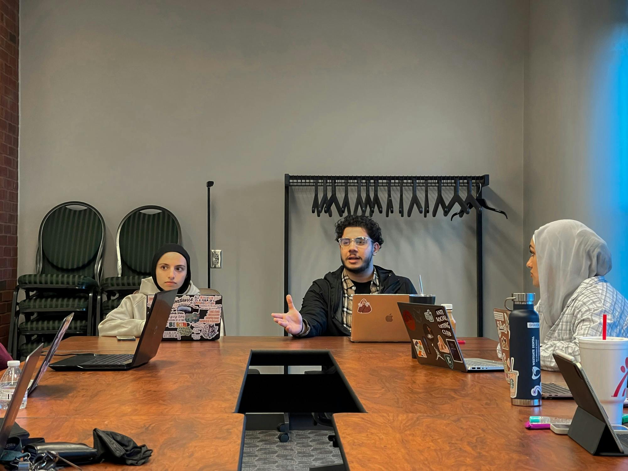 Students Organize 4 Syria Meeting - 8