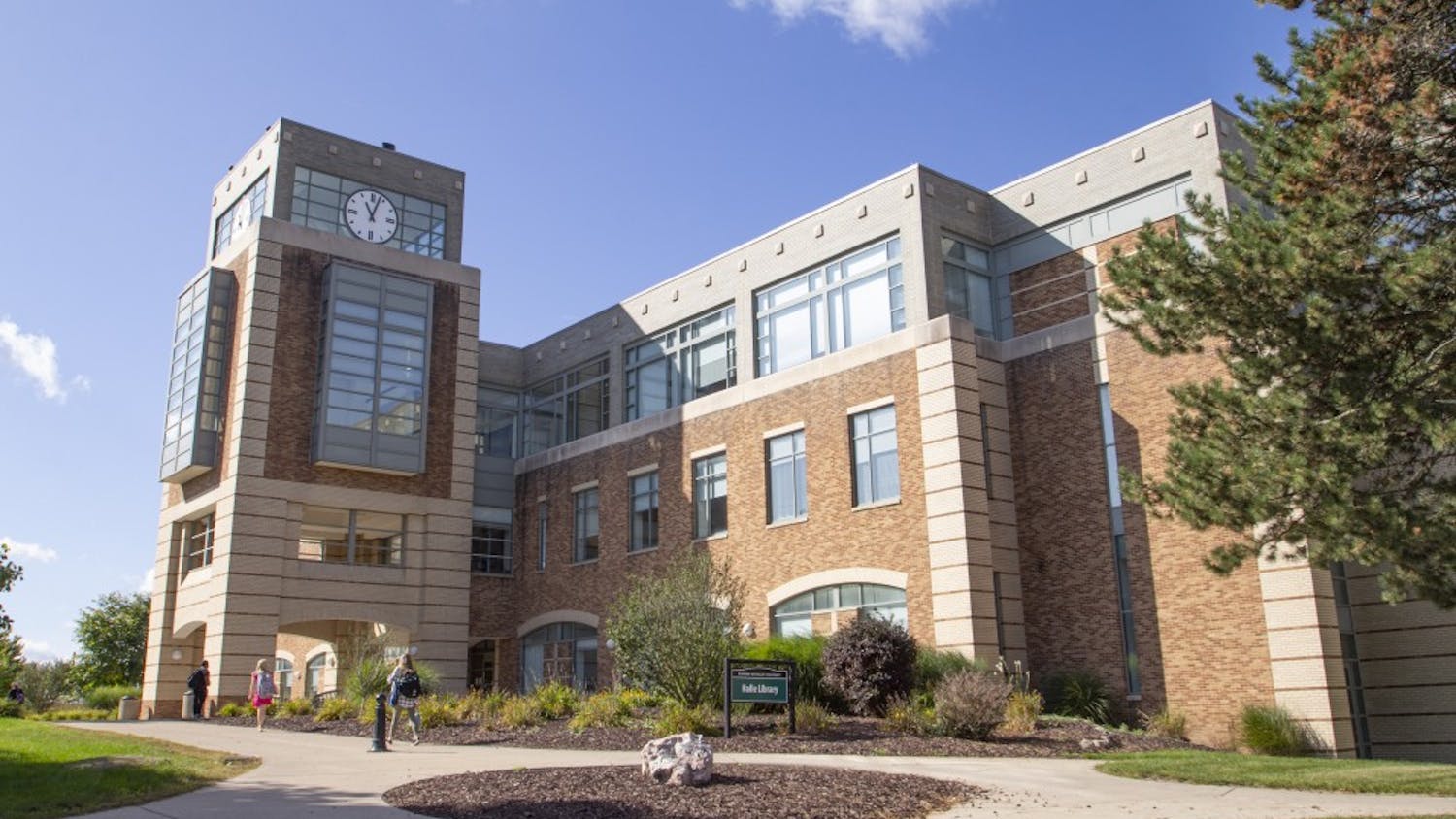 Halle Library_03.jpg