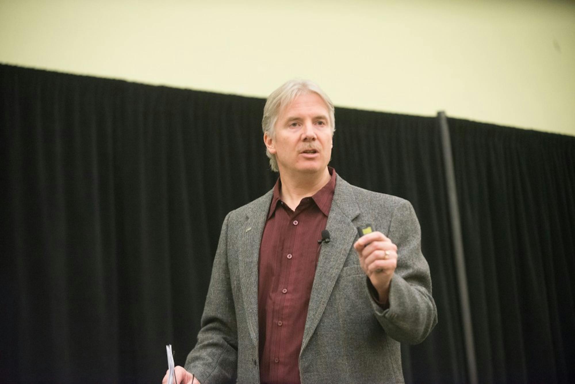 	Marty Raymond, a professor at the School of Nursing at Eastern Michigan University, discussed the connection between poverty and health on Tuesday for the Honors College’s star lecture series on poverty.