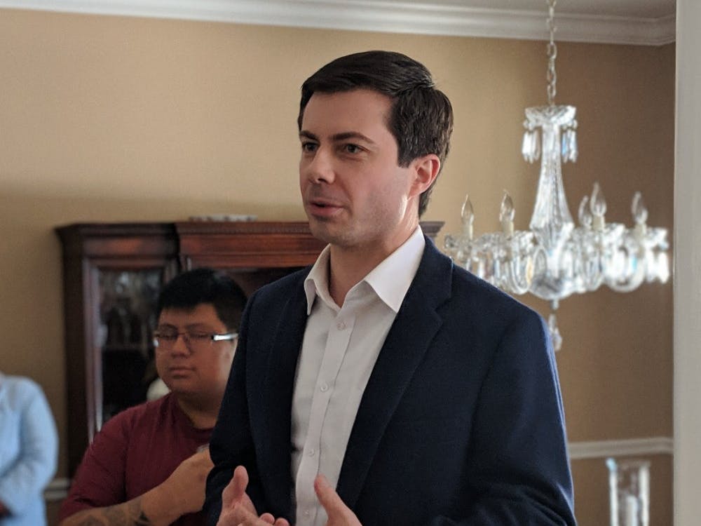Marc Nozell on Flickr | Pete Buttigieg talks to voters on the campaign trail.