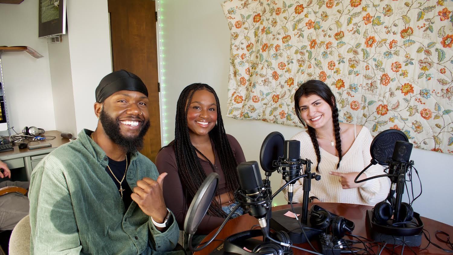 Nia Shack Eagletainment