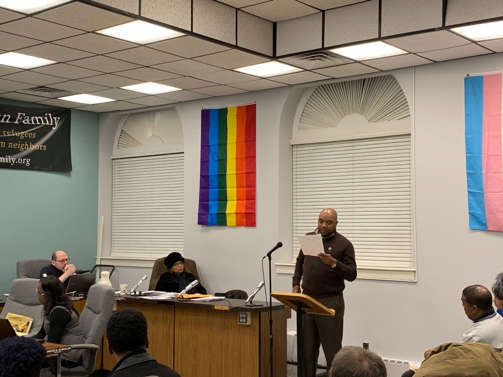 Ypsilanti Community Supports Kent Hobbs At City Council Meeting, City Manager Resigns