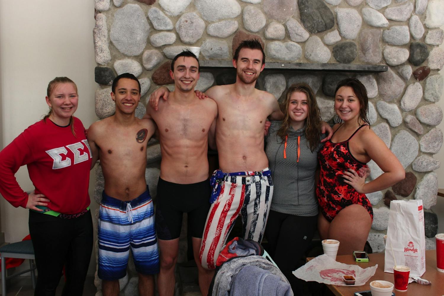 Post-jump of the first group: (left to right)&nbsp;Jackie&nbsp;(Tri Sigma), Ian Easter&nbsp;(DSP),&nbsp;Johnathan (DSP), Chris&nbsp;(DSP), Mackenzie (AGD sorority) & Sydney&nbsp;(AGD).