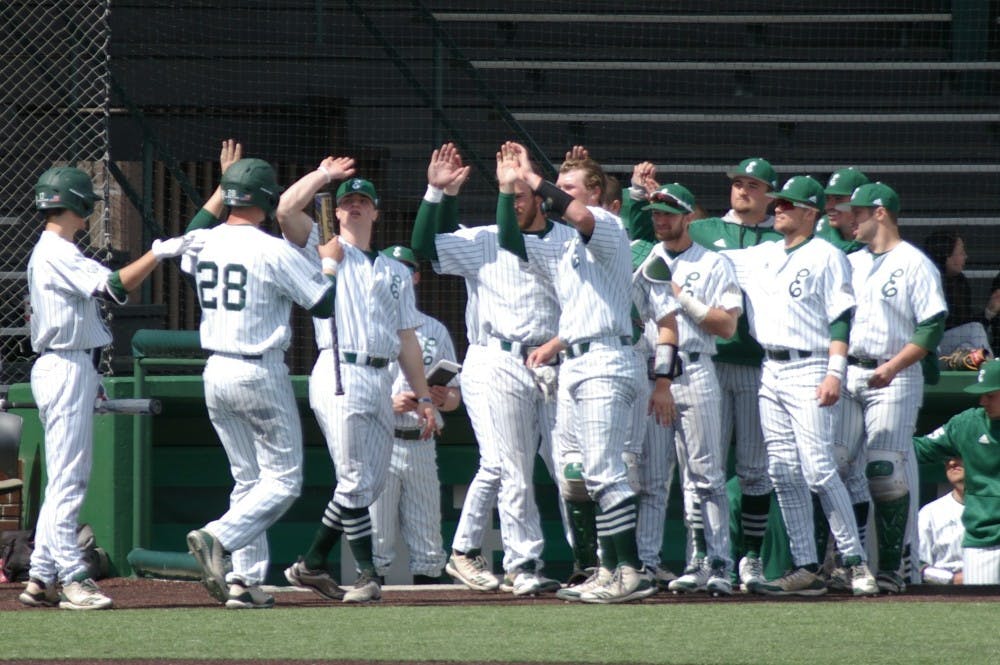 EMU baseball dominates Siena Heights, 14-1, in offensive display by the Eagles