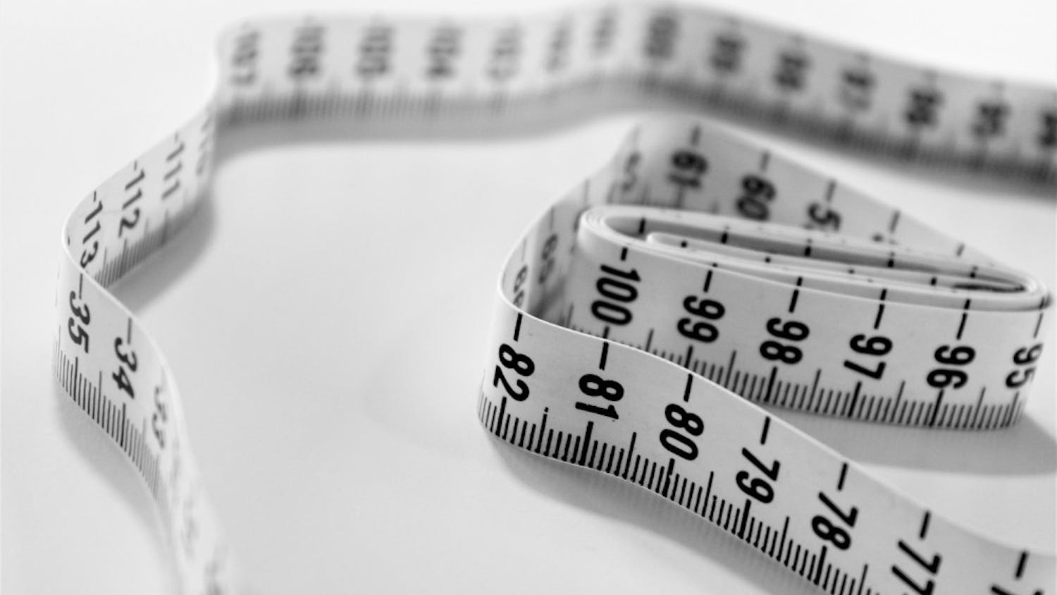 Selective focus tape measure