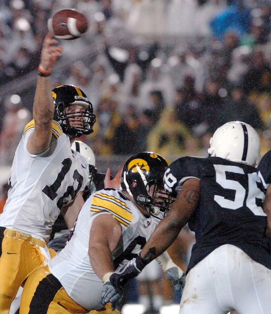 SPORTS FBC-IOWA-PENNST 2 SC