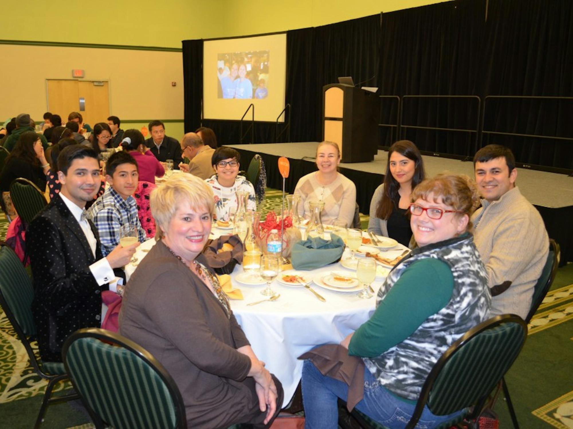 Students at last years Thanksgiving dinner.