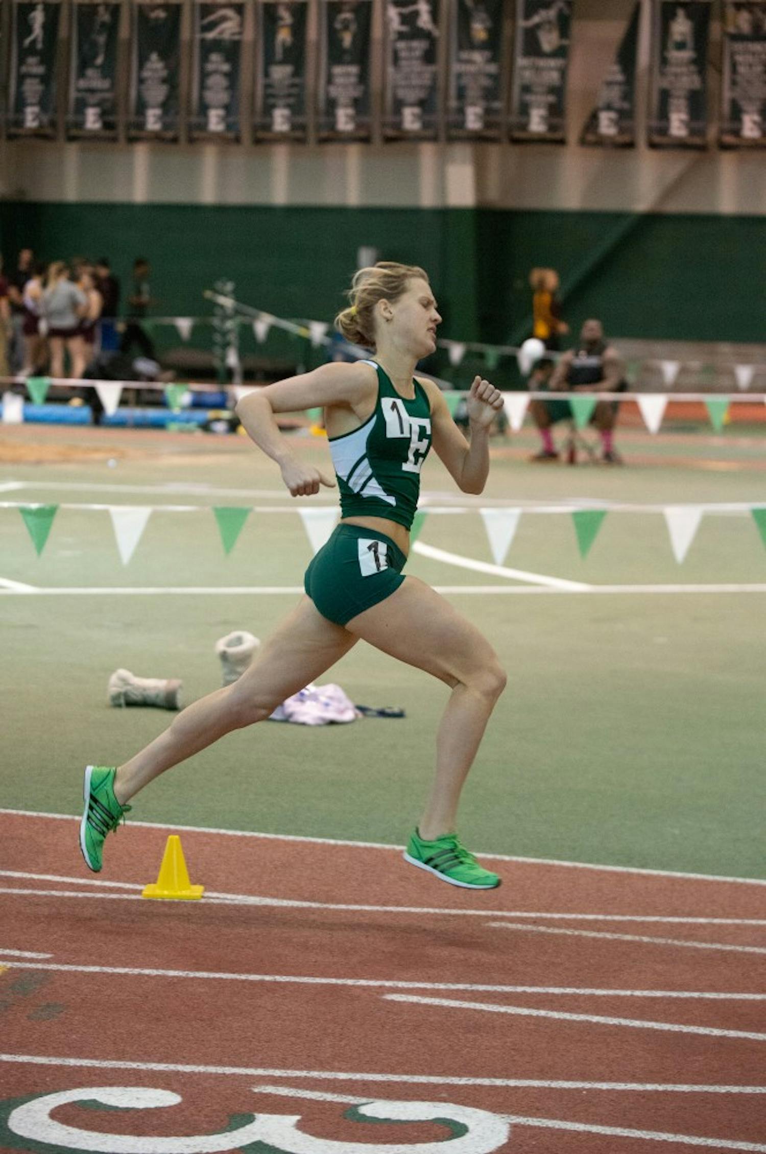 	Junior Victoria Voronko shaved 10 seconds off her previous record, finishing the 3000m in 9:13.24.