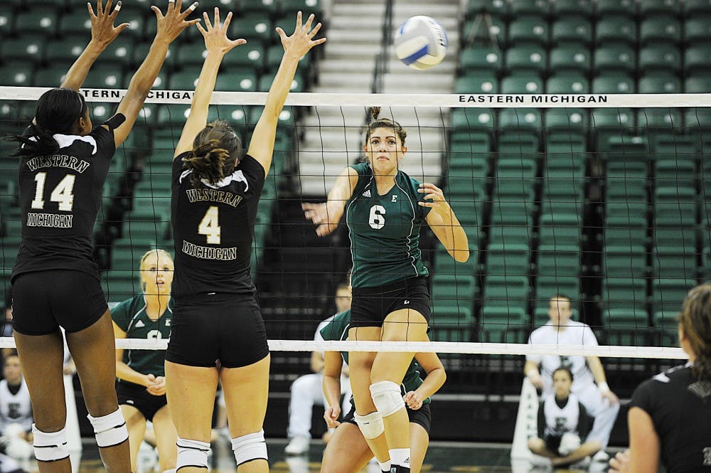 Rachel Iaquaniello (6), shown in an earlier match, had 14 kills against Toledo on Saturday. 