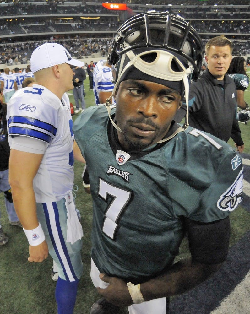 SPORTS FBN-EAGLES-COWBOYS 30 FT