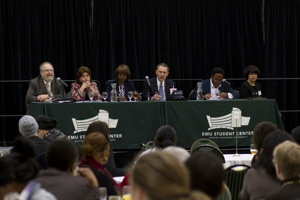 Dialogue ensued Friday as audience members were encouraged to sit with strangers in the Student Center ballroom to converse about their diverse perspectives on race. 