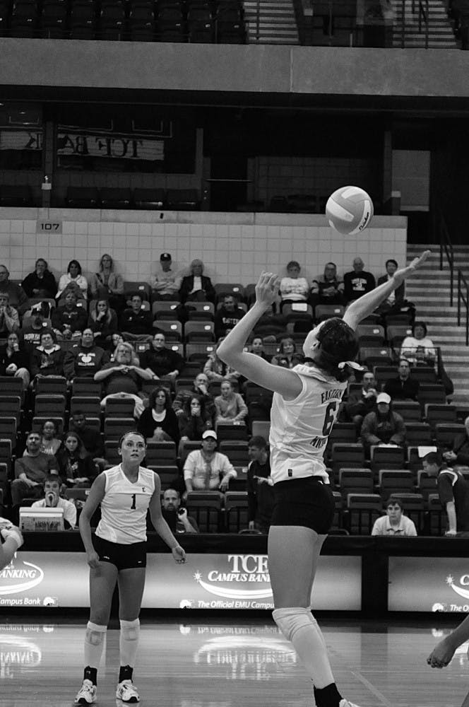 EMU Volleyball "Dig Pink"