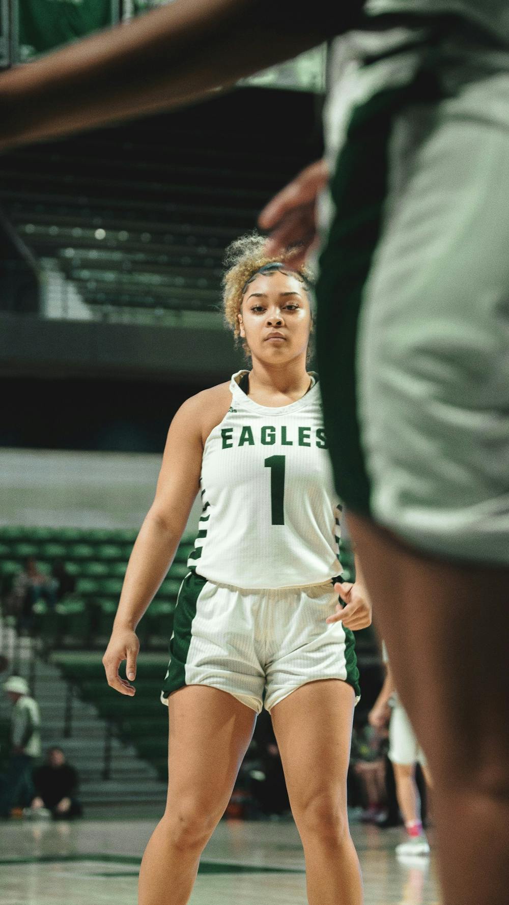  Eke tallies third double-double of season; women's basketball falls on the road at Bowling Green for second straight loss 