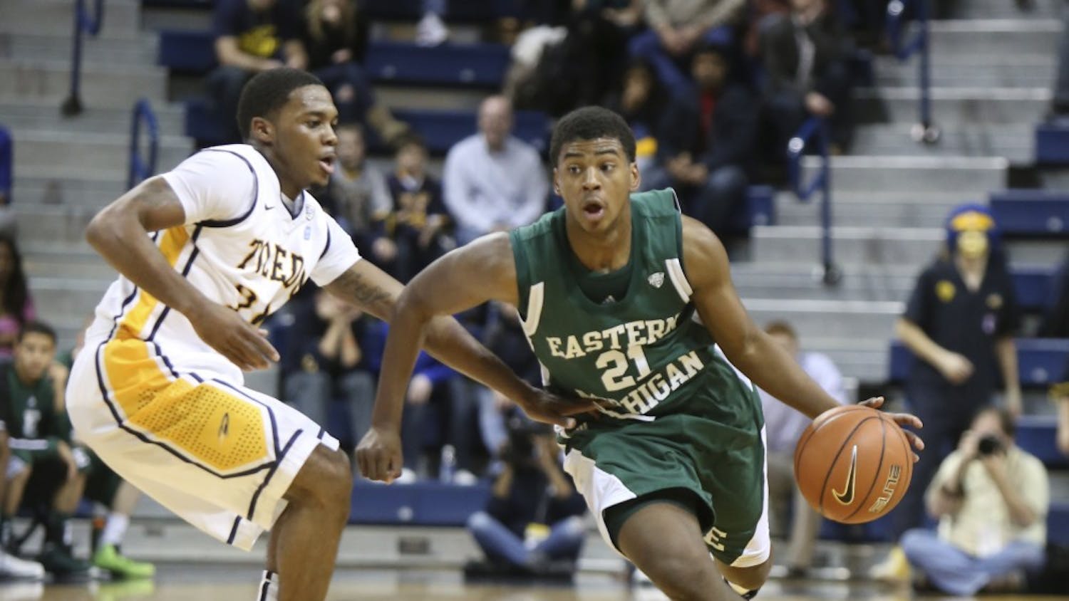 Freshman Jalen Ross scored five points Saturday.