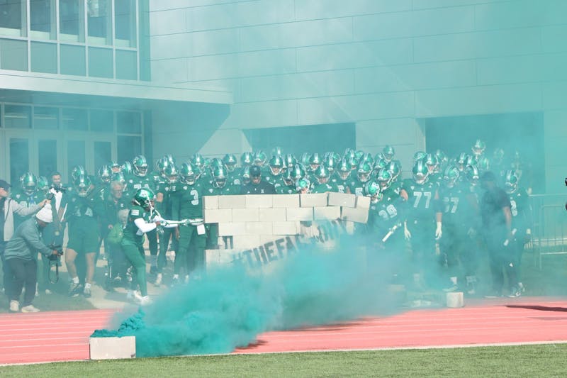 A look into potential bowl game selections and matchups for the Eastern