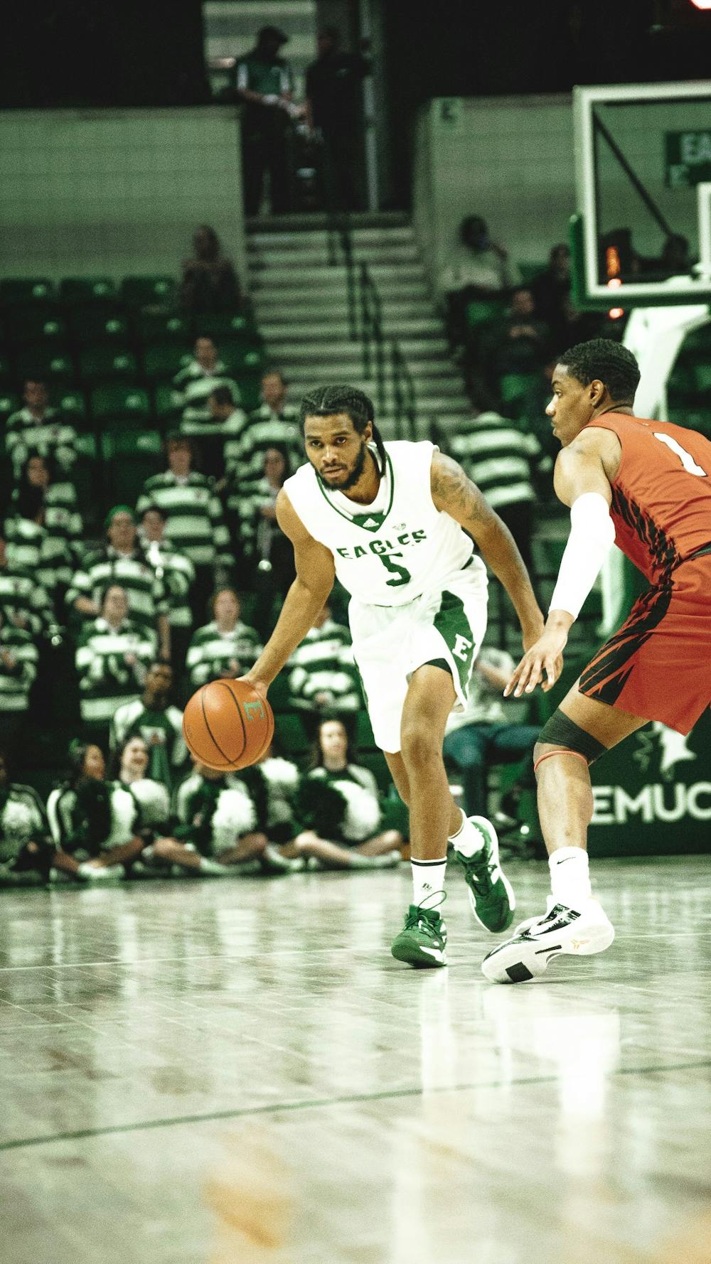 Eastern Michigan hoops improves to 3-0 at home after defeat over Lake Superior State, 68-53