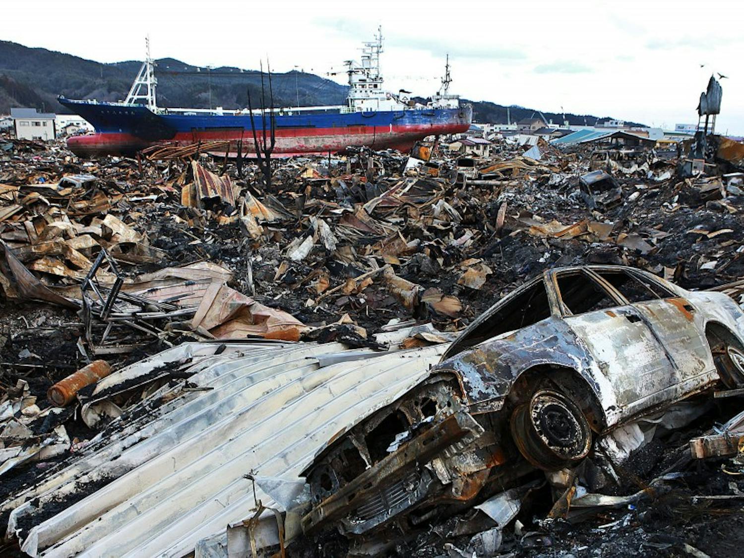 WORLD NEWS JAPAN-QUAKE 11 LA