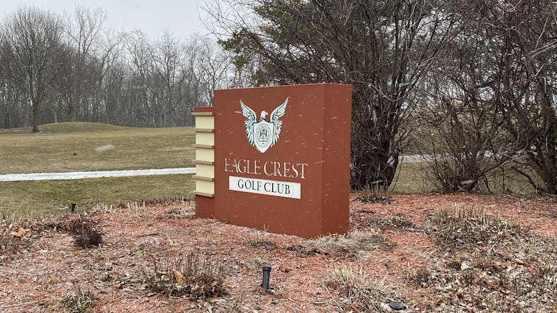 Eagle Crest Golf Course Sign