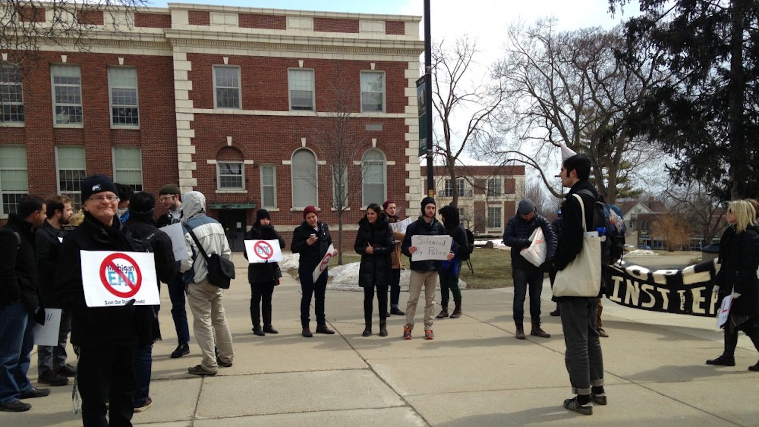 	EAA protesters outside Welch before Tuesday&#8217;s Board of Regents meeting.