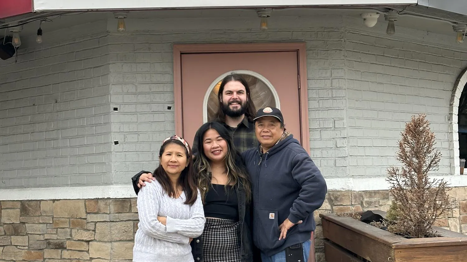 Haluthai Brzys at Basil Babe