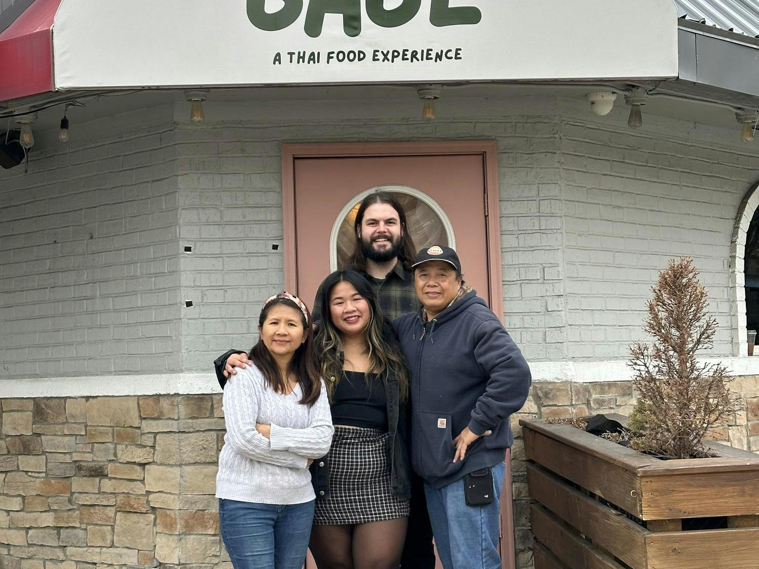 Haluthai Brzys at Basil Babe