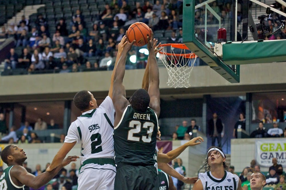 Spartans dominate on Eagles' court