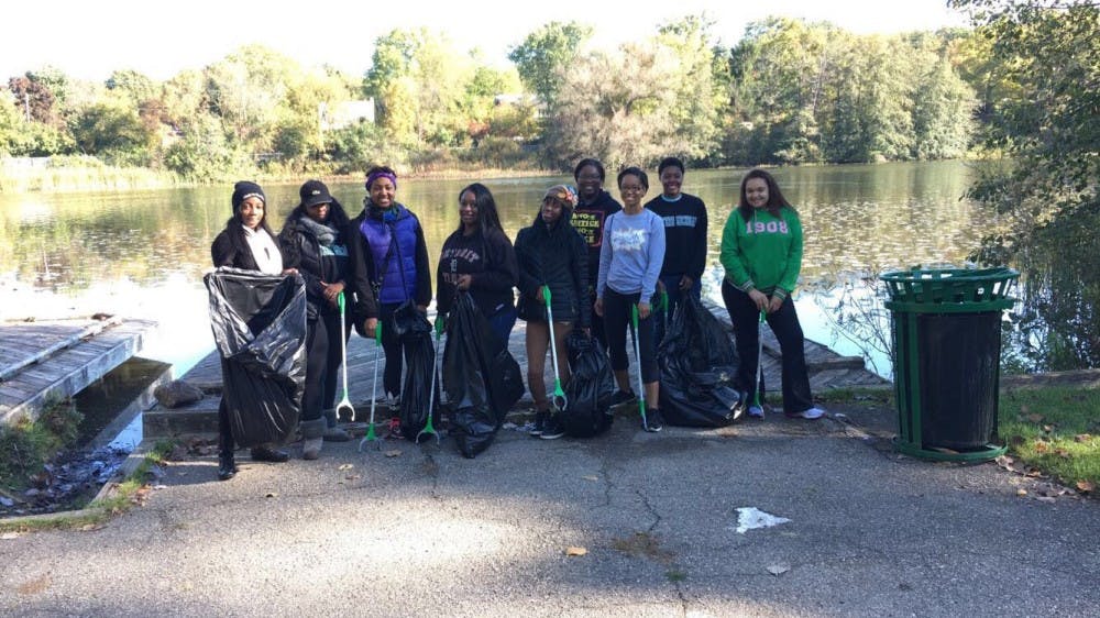 (2)​Alpha Kappa Alpha: SKEE-We